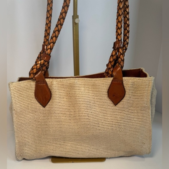 jenny and the boys Handbags - Jenny and the boys woven raffia or straw tote bag